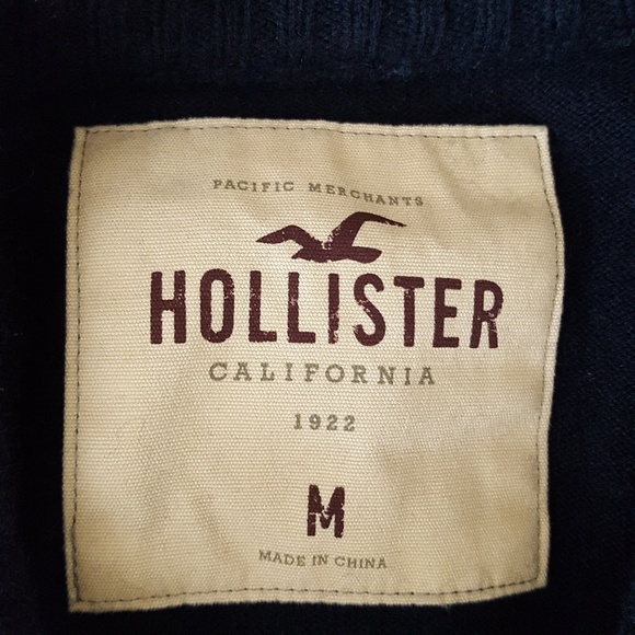 HOLLISTER V-Neck Navy Sweater Seagull Logo - Picture 2 of 4